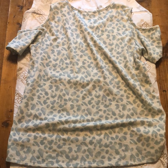 NWT Prep Obsessed Grey Leopard Cold Shoulder Shirt - Picture 3 of 3